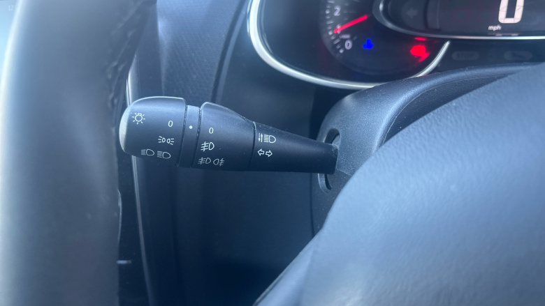 Renault Clio 0.9 TCE 90 Iconic 5dr Petrol Hatchback